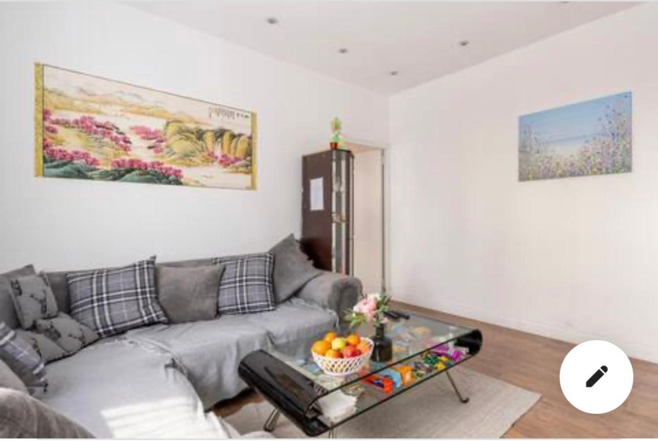 Fresh Apartment & Parking London Eksteriør billede